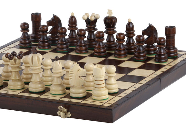 The Pearl Chess Set
