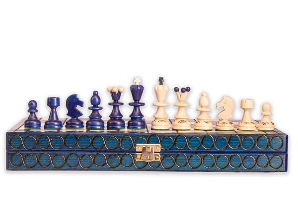 The Pearl Chess Set