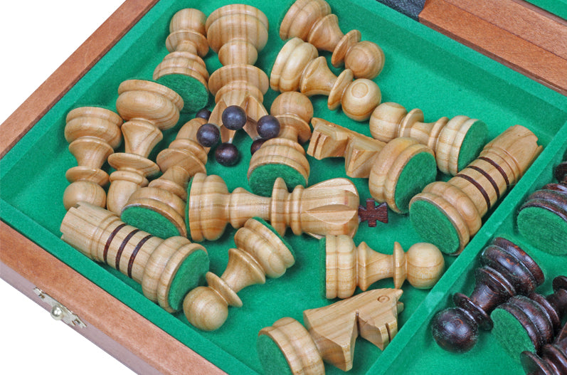 The Pearl Chess Set