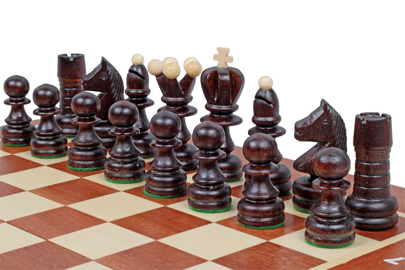 The Pearl Chess Set