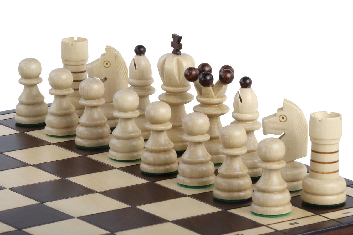 The Pearl Chess Set