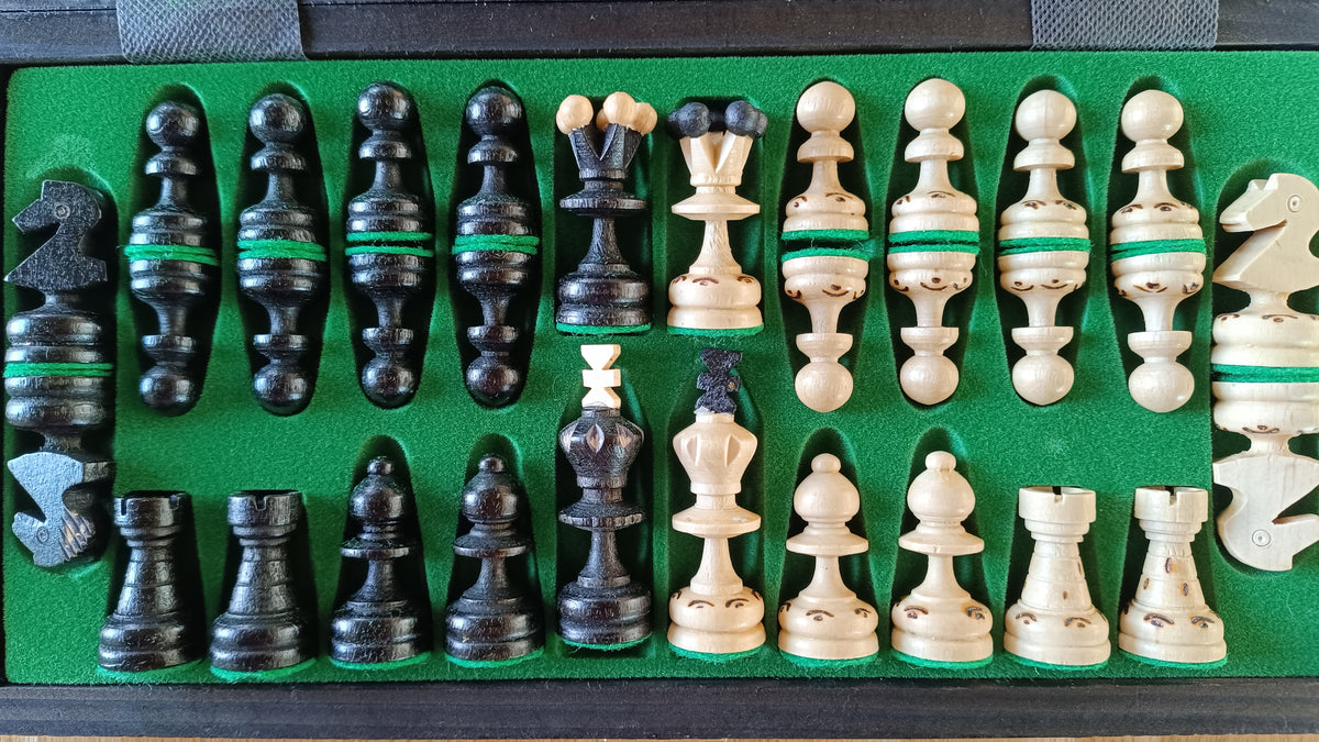 The Pearl Chess Set
