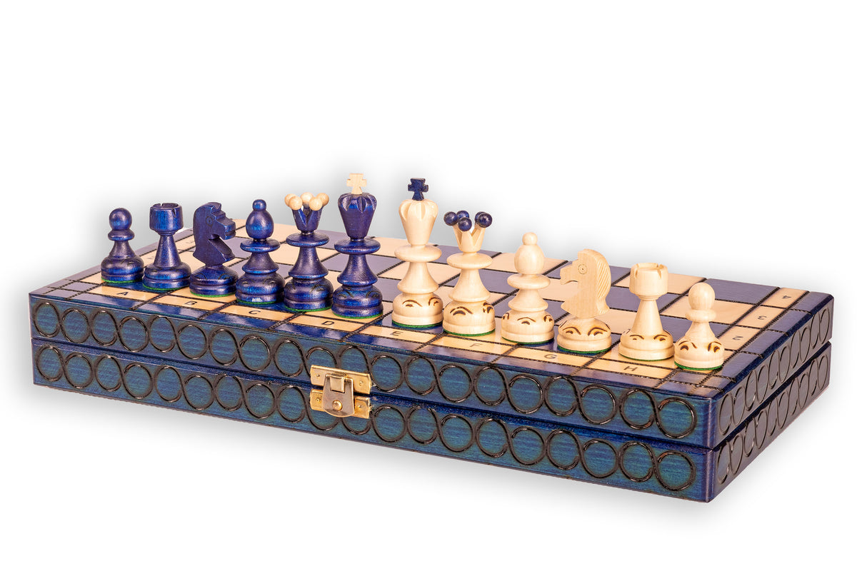 The Pearl Chess Set
