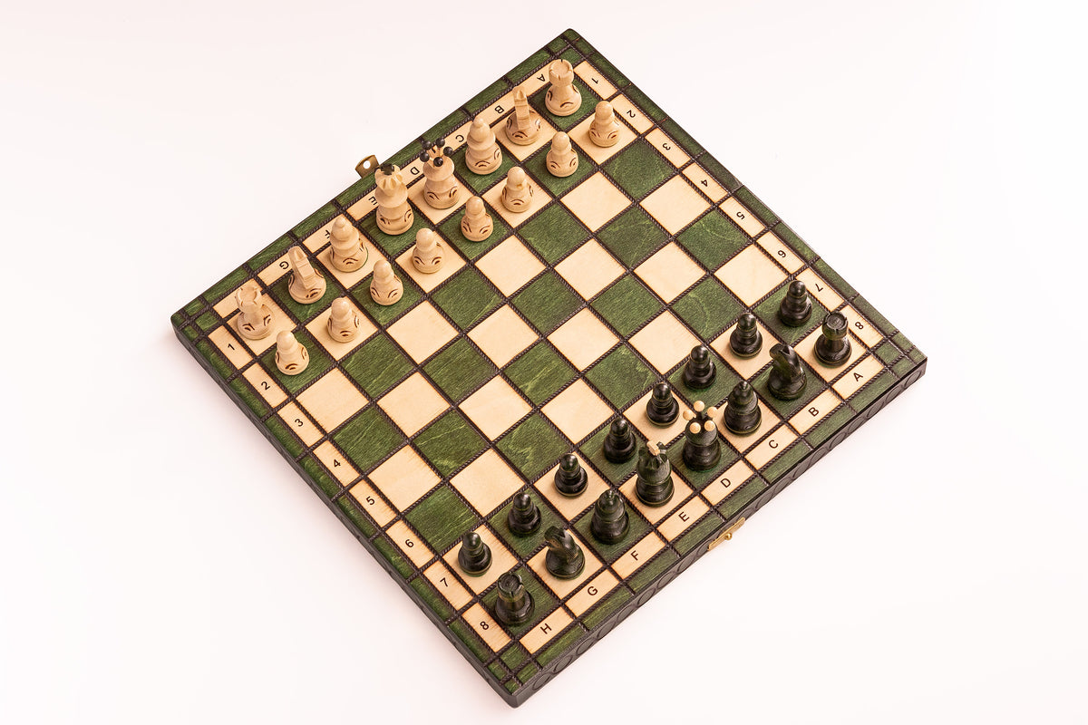 The Pearl Chess Set