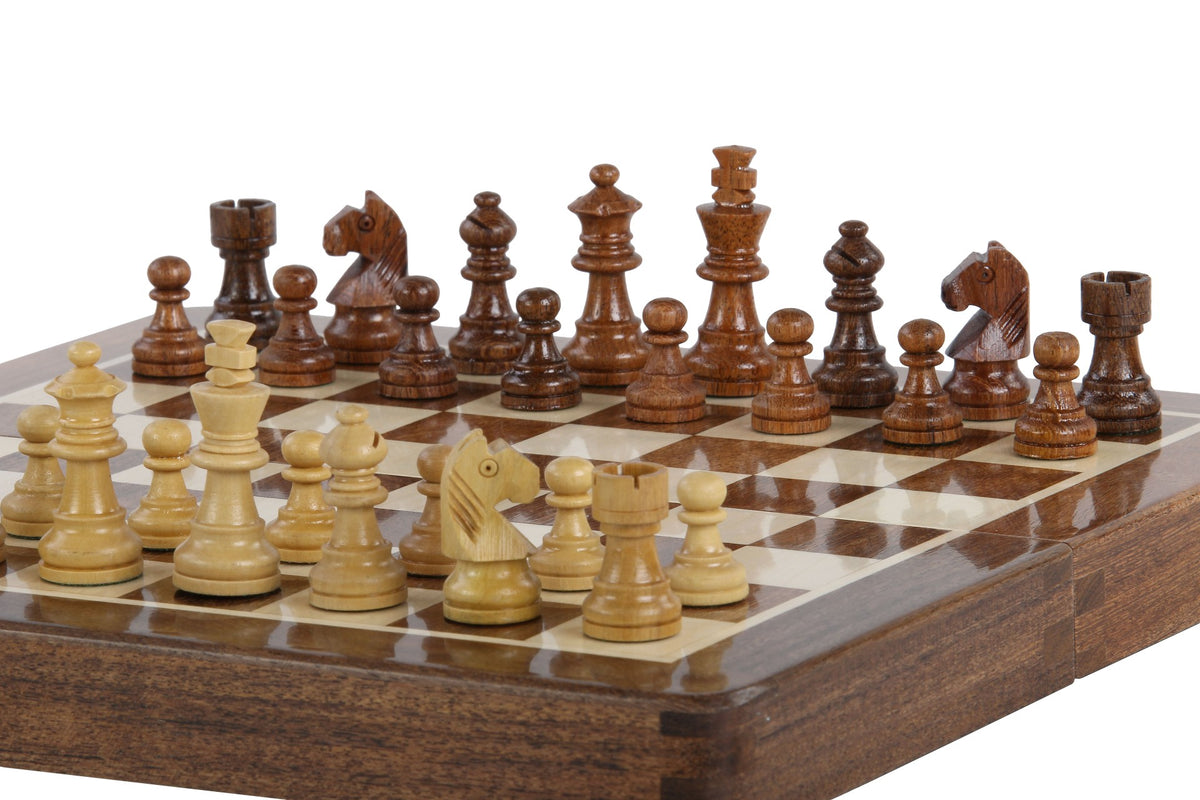 Magnetic Chess Set with Inlaid Chessboard