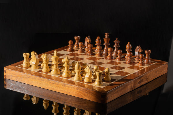 Magnetic Chess Set with Inlaid Chessboard