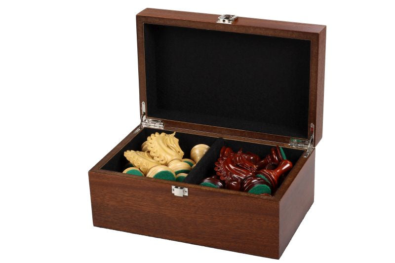 Chess Piece Chest (24x15x11cm)